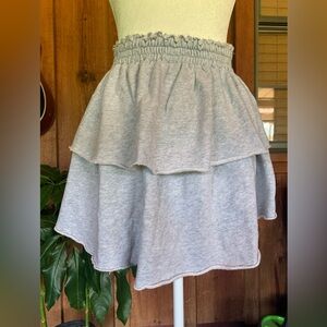 Aerie Ruffled Tiered Mini Skirt NWT Heather Gray Size M Flowy Elastic Waist
